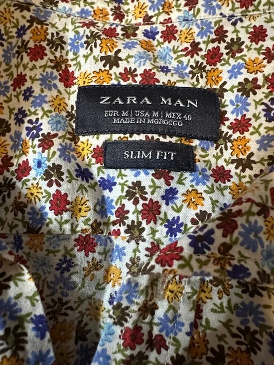 Zara Men's Button-Down Shirt with Blue and Red Floral Print - Picture 3 of 5